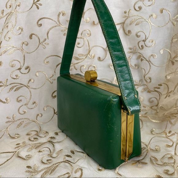 Vintage 1950’s Green Leather Clutch with Gold Accents Styled by Normandic - Picture 2 of 9